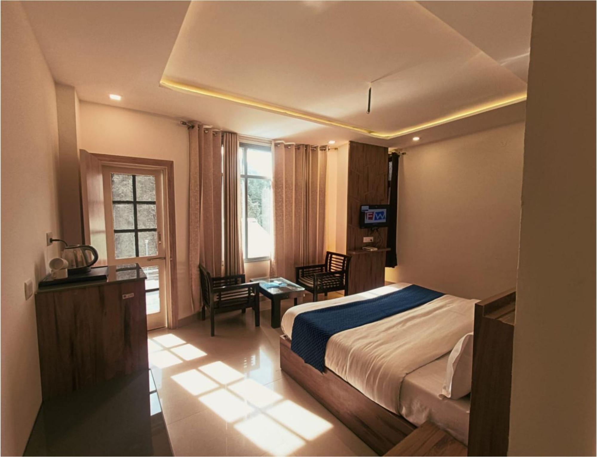 Hotel Wild Rose - Dalhousie Εξωτερικό φωτογραφία