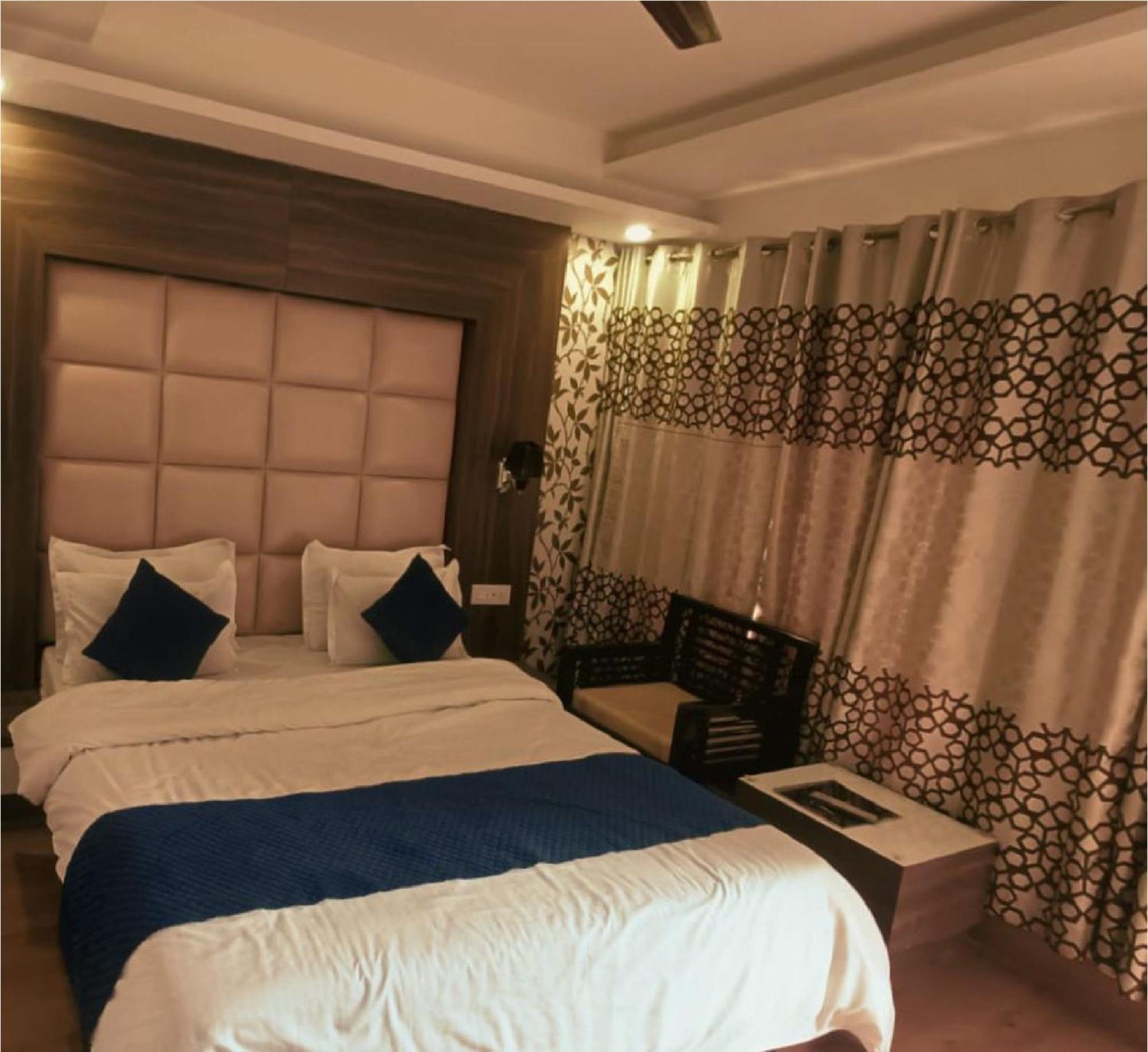 Hotel Wild Rose - Dalhousie Εξωτερικό φωτογραφία